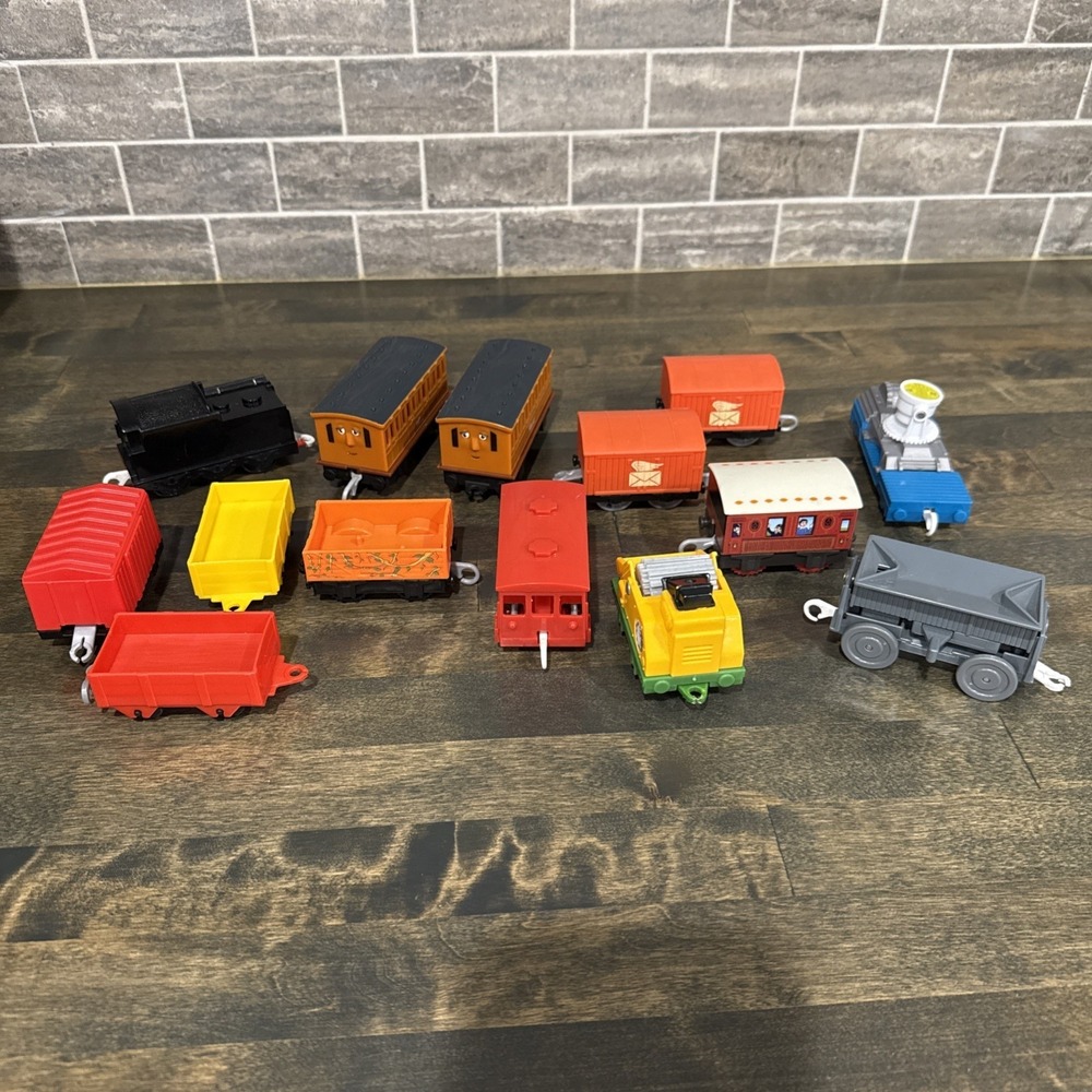Lot of 14 Thomas and Friends Trackmaster Train Cargo Cars‎ - Various